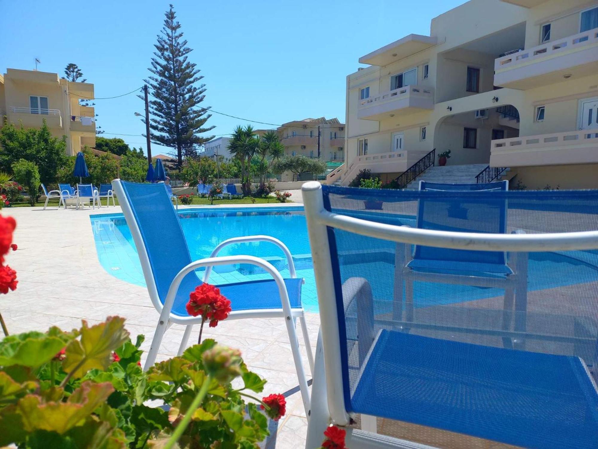 Litinas Apartments With Pool Agia Marina Exterior foto